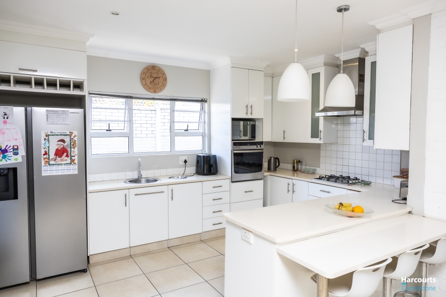 4 Bedroom Property for Sale in Beacon Bay Eastern Cape